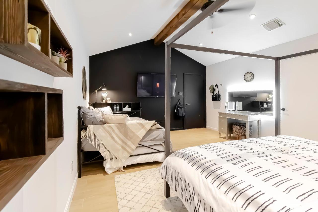 Open Airy Custom Designed Home - 2Kings - Sleeps 14 Houston Zewnętrze zdjęcie