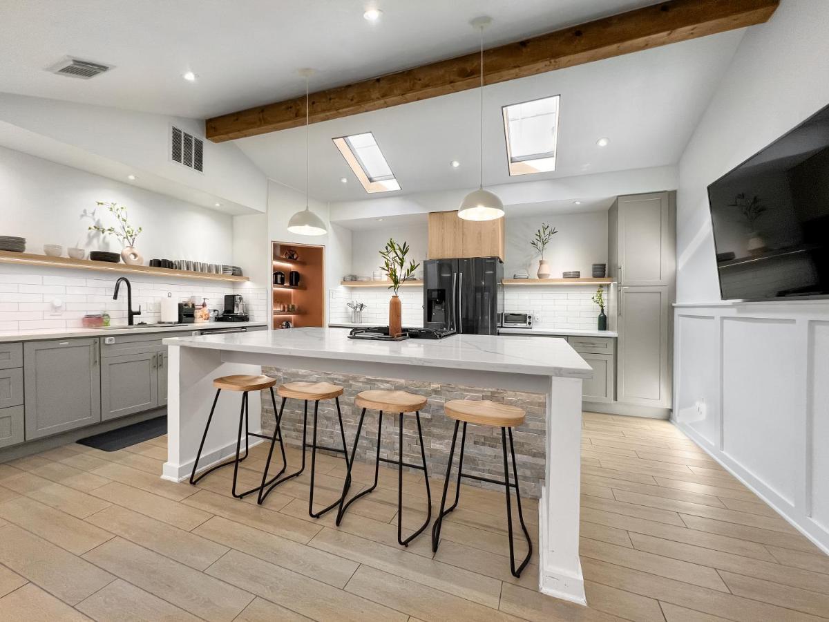 Open Airy Custom Designed Home - 2Kings - Sleeps 14 Houston Zewnętrze zdjęcie